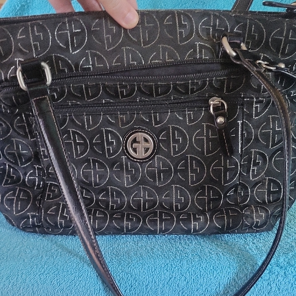 Giani Bernini Black Shoulder Bag - Picture 2 of 11